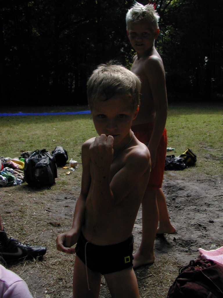 Aaron nog even stoer, Nico op de achtergrond