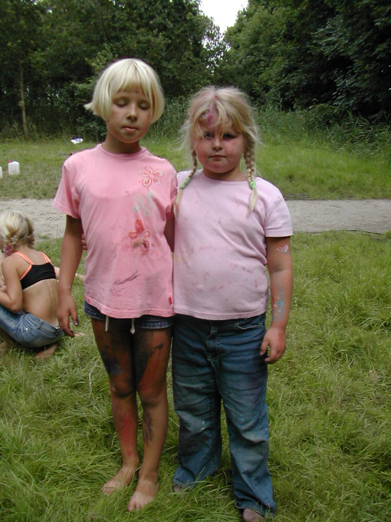 Eh .. iemand met merel (rechts)